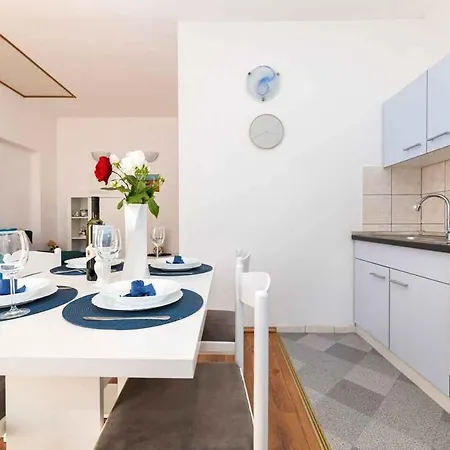 Appartement In - Insel Krk 13606 Vrbnik (Primorje-Gorski Kotar)